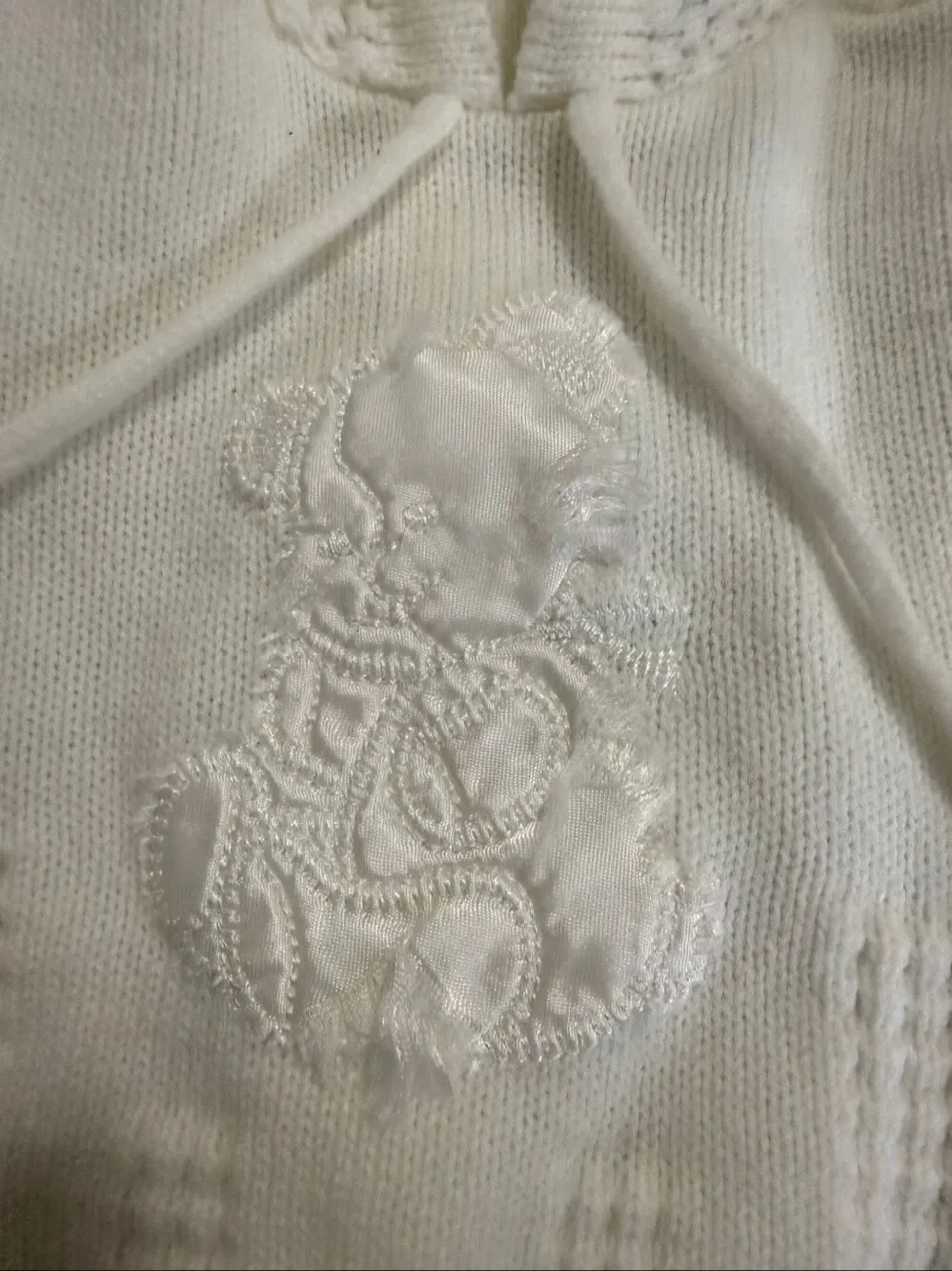Vintage White Knit Hooded Sweater bear quiltex and 0/6 months  white